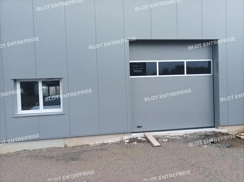 Industrial in Trégueux for lease - Building Photo - Image 1 of 3