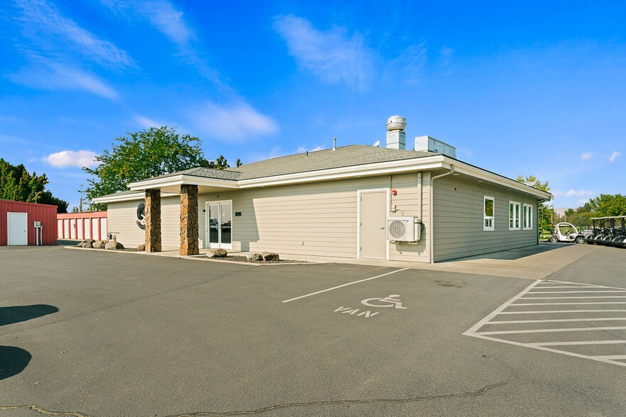 31 Ray Rd, Sunnyside, WA for sale - Building Photo - Image 3 of 48