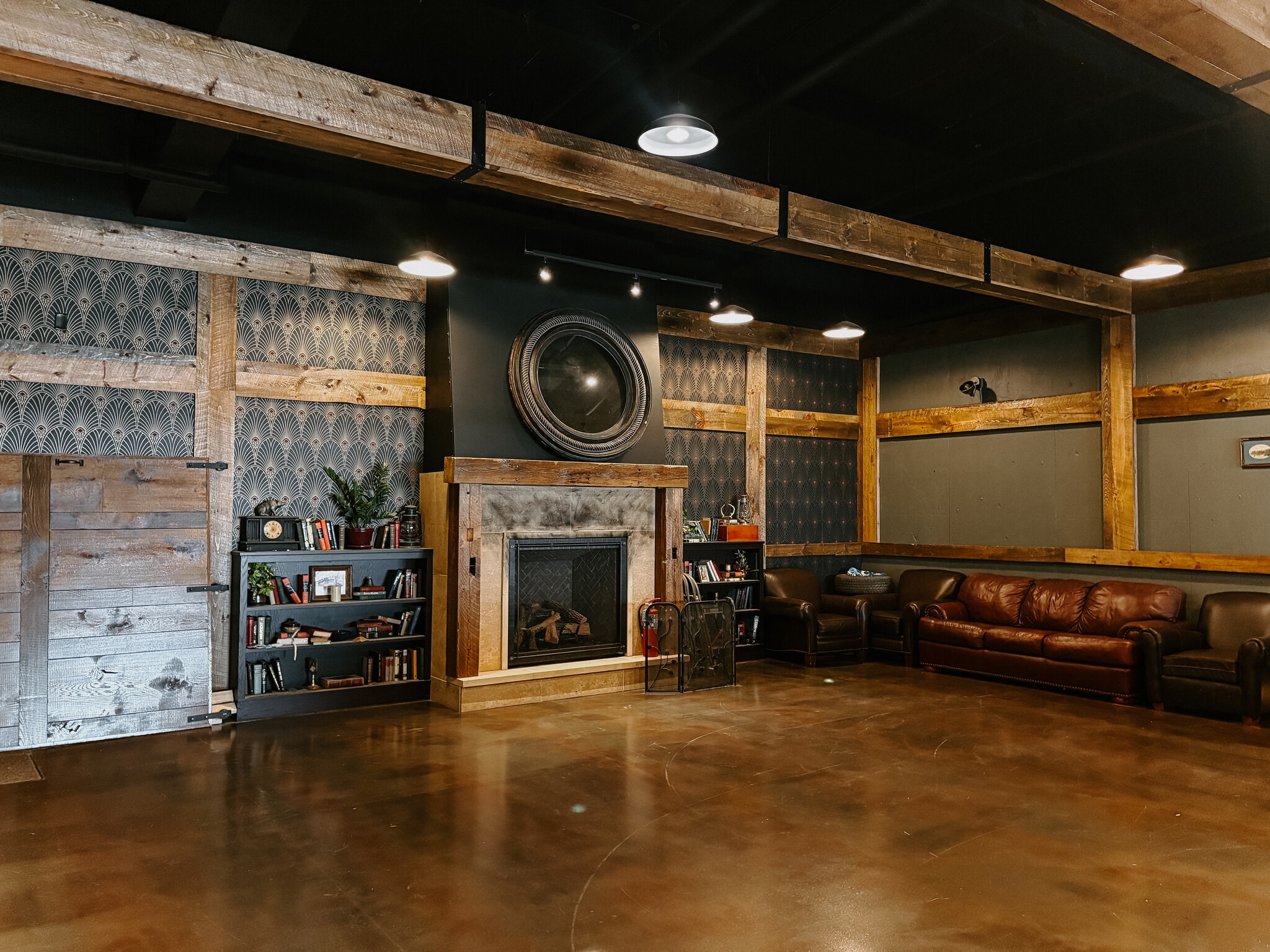 1233 4th St S, Cannon Falls, MN for lease Interior Photo- Image 1 of 7