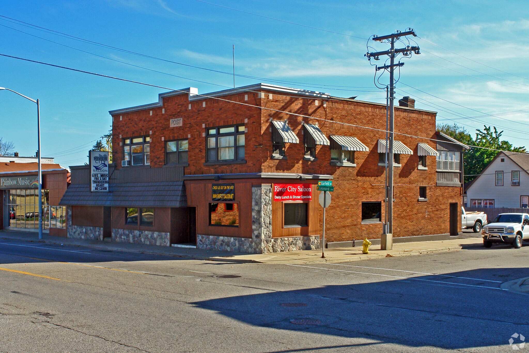 1152 Leonard St NW, Grand Rapids, MI for sale Primary Photo- Image 1 of 1
