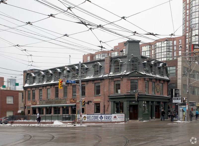 667 King St W, Toronto, ON for sale - Primary Photo - Image 1 of 1