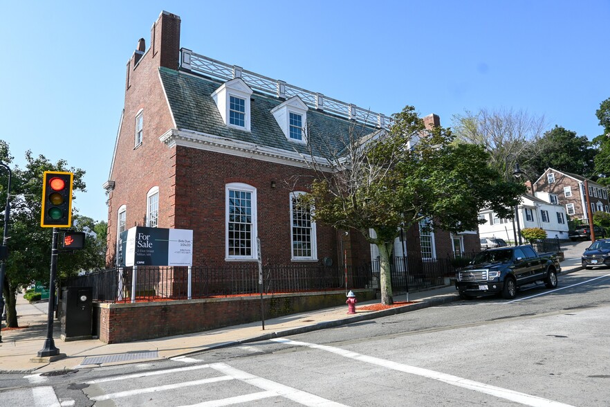 2 Eliot St, Milton, MA for lease - Building Photo - Image 1 of 2