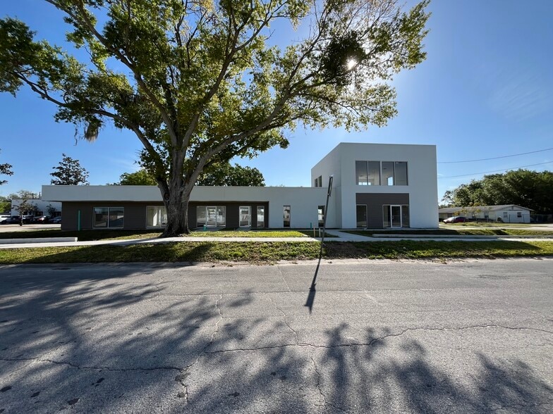 907 Person St, Kissimmee, FL for lease - Building Photo - Image 1 of 14