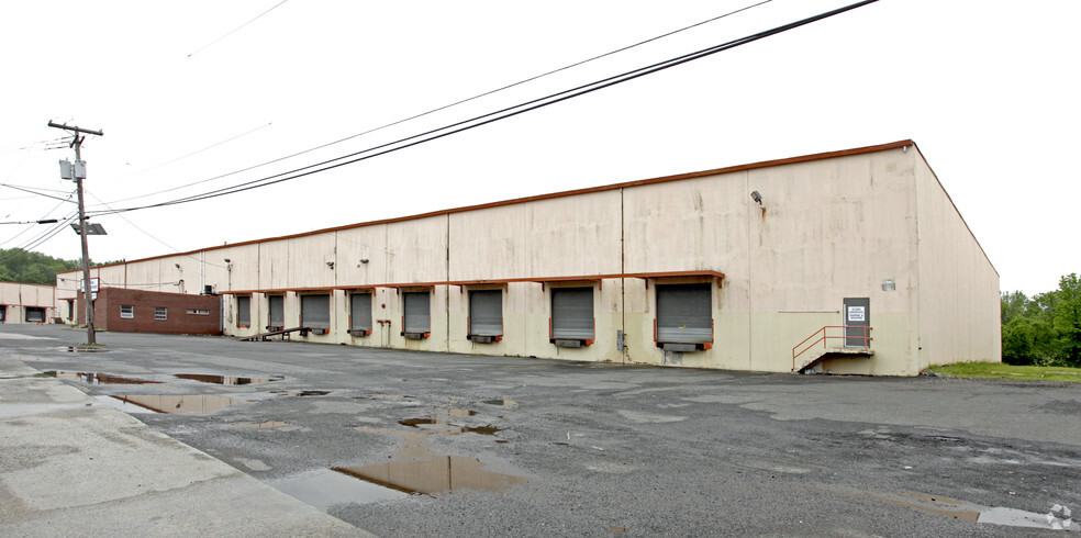 5 Terminal Way, Avenel, NJ for lease - Building Photo - Image 3 of 5