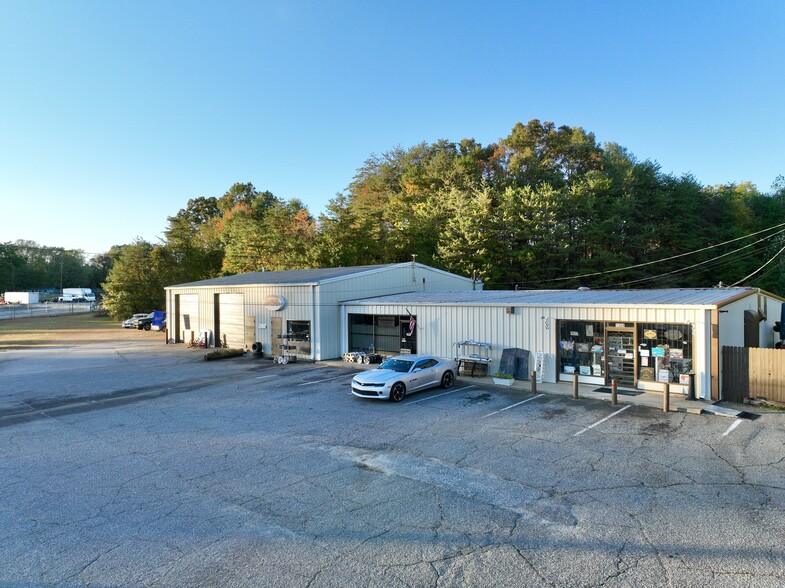 1366 US 70 W, Morganton, NC for sale - Building Photo - Image 2 of 30