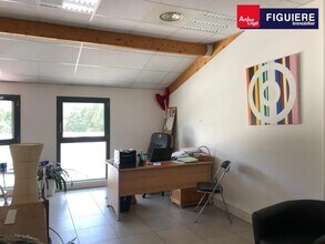 1652 Avenue Paul Jullien, Le Tholonet for sale Interior Photo- Image 1 of 2