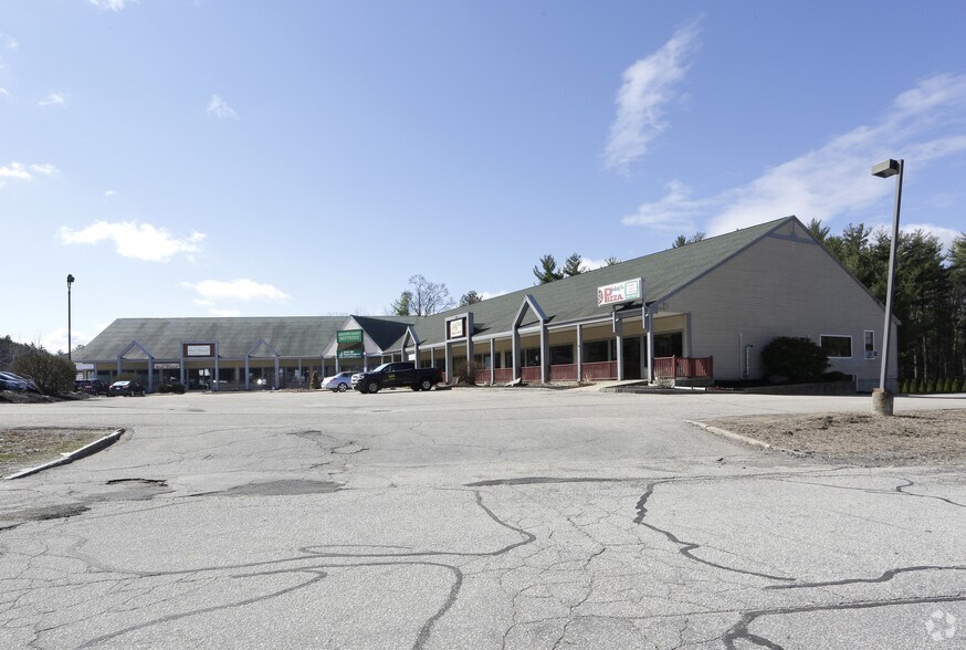 1558 Hooksett Rd, Hooksett, NH for sale - Primary Photo - Image 1 of 1