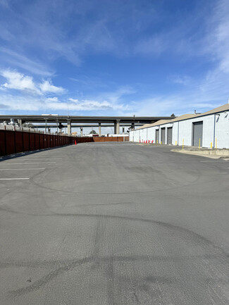 More details for 2855 Mandela Pky, Oakland, CA - Industrial for Lease