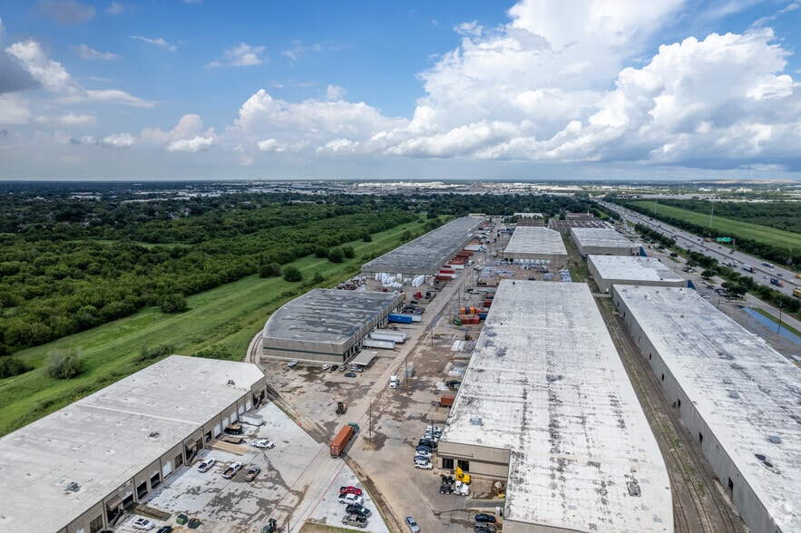 2015 Turning Basin Dr, Houston, TX for lease - Aerial - Image 2 of 5