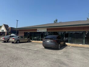 611-617 Salt Lick Rd, Saint Peters, MO for lease Building Photo- Image 1 of 21