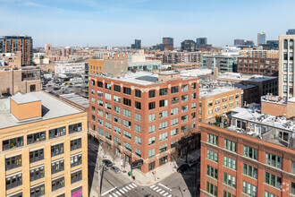 910 W Van Buren St, Chicago, IL - aerial  map view