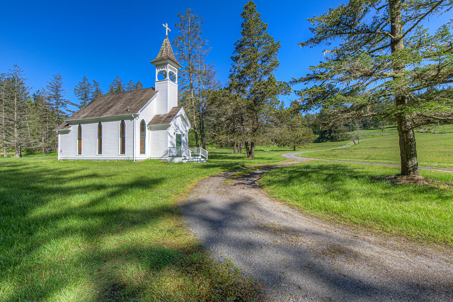 883 Victorian Valley Dr, Orcas, WA for sale - Building Photo - Image 3 of 16