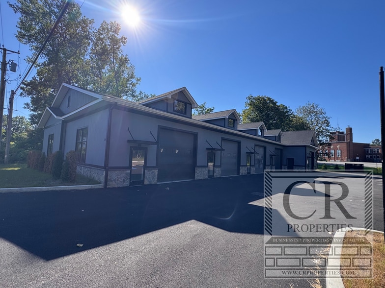 33 Middlebush Rd, Wappingers Falls, NY for lease - Building Photo - Image 2 of 7