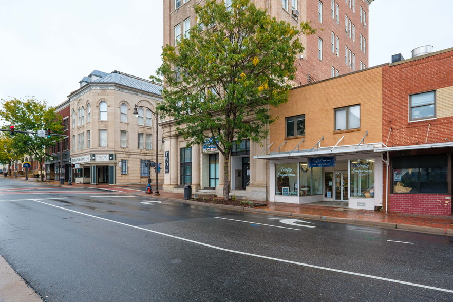 16 S Main St, Harrisonburg, VA for lease - Building Photo - Image 2 of 12