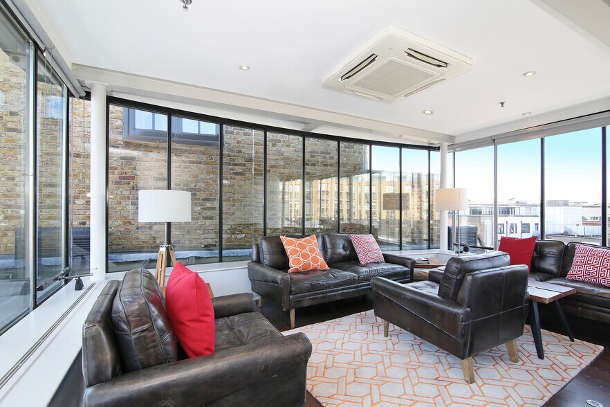 5 Gainsford St, London for sale - Interior Photo - Image 3 of 8