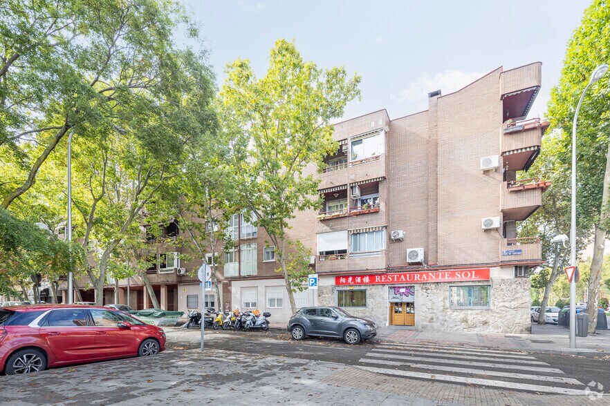 Calle Huerta de Villaverde, Madrid, Madrid for lease - Building Photo - Image 2 of 5