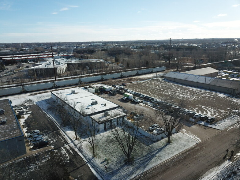 3250 Fanum Rd, Vadnais Heights, MN for lease - Building Photo - Image 2 of 4