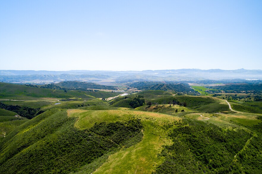 3900 Gypsy Canyon Rd, Lompoc, CA for sale - Building Photo - Image 1 of 1