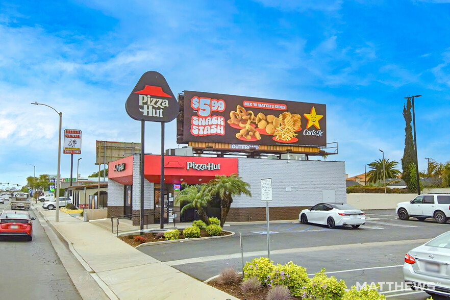 3023 E Chapman Ave, Orange, CA for lease - Primary Photo - Image 1 of 3