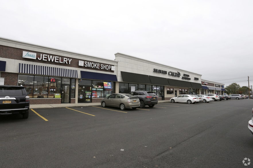 1-37 Hicksville Rd, Massapequa, NY for sale - Primary Photo - Image 1 of 1
