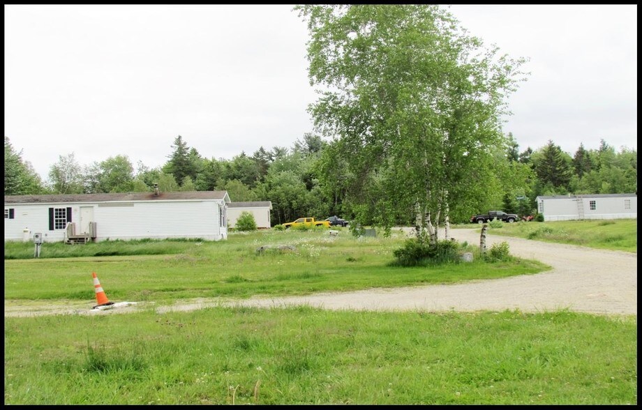 1 Spinsfield Common Rd, Franklin, ME 04634