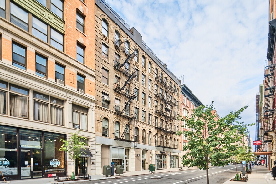 135-141 W 20th St, New York, NY for lease - Primary Photo - Image 1 of 4