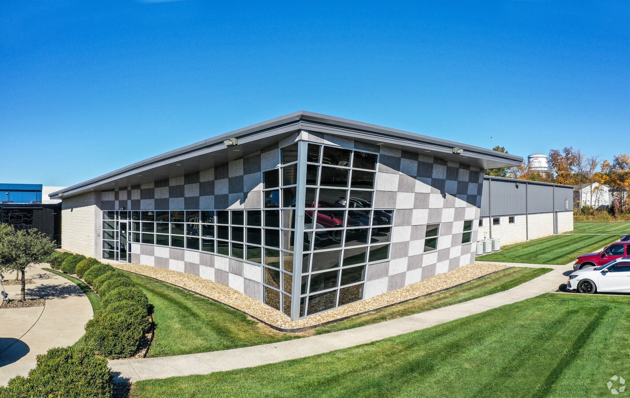 114 Venture Dr, Pataskala, OH for lease Building Photo- Image 1 of 58