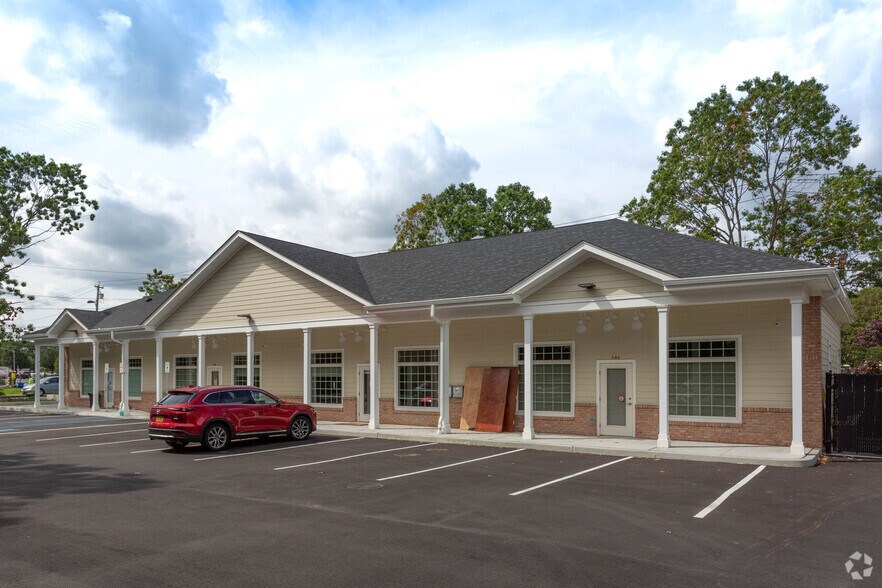 464 Route 25A, Miller Place, NY for sale - Primary Photo - Image 1 of 1