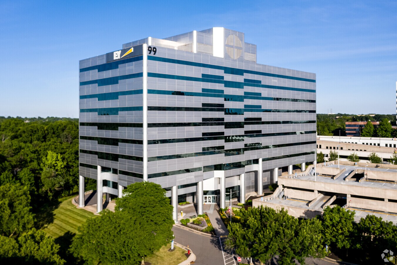 99 Wood Ave S, Iselin, NJ 08830