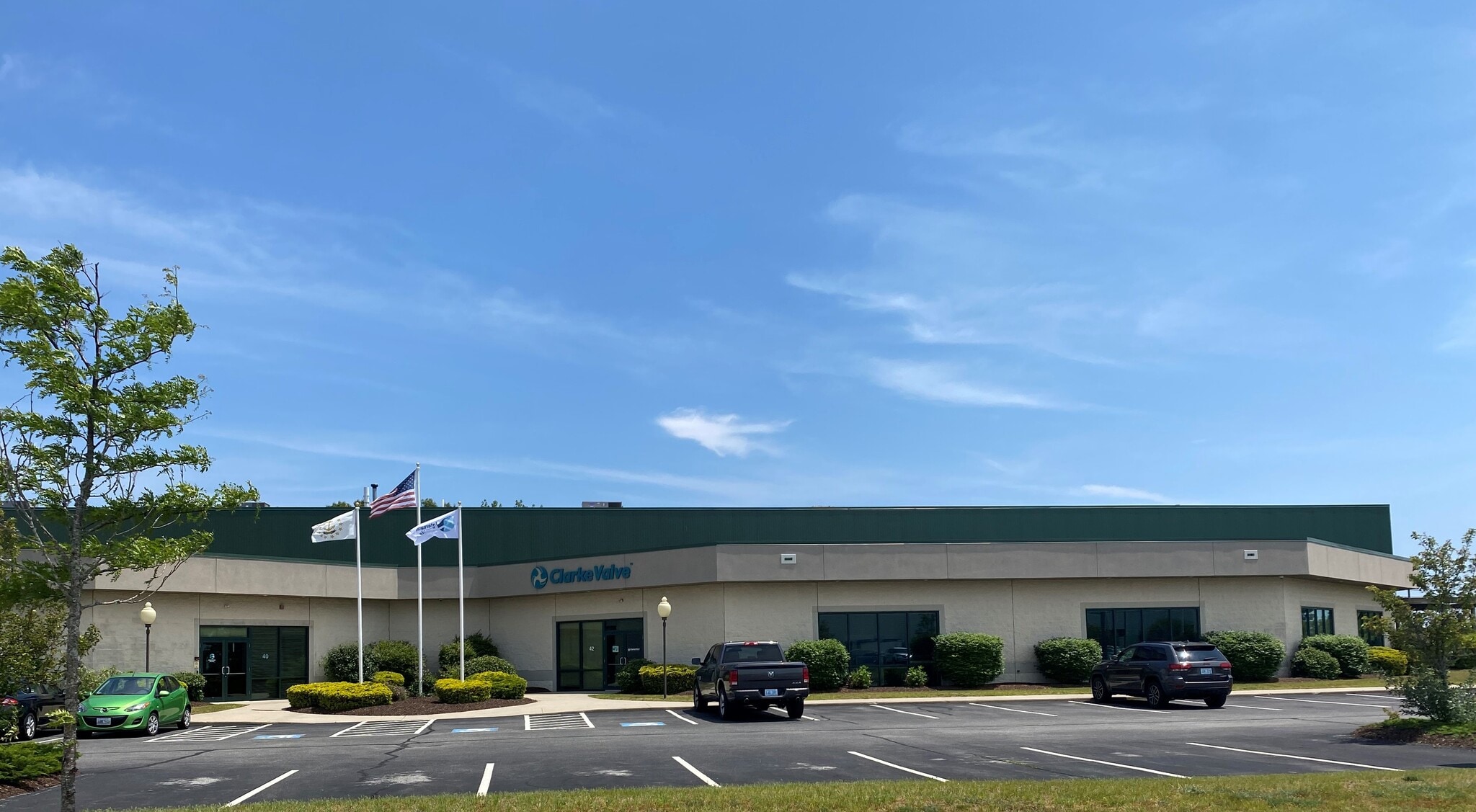 42 Whitecap Dr, North Kingstown, RI 02852