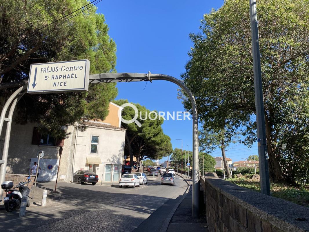 Office in Frejus for sale Building Photo- Image 1 of 12
