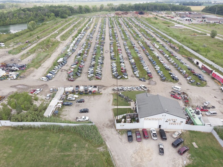 3245 Hack Rd, Saginaw, MI 48601