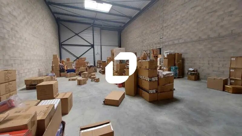 Flex in Buchelay for lease Interior Photo- Image 1 of 8