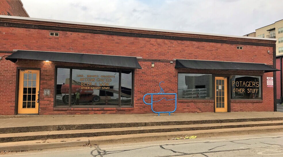 208 S Mesquite St, Arlington, TX for sale - Building Photo - Image 1 of 1