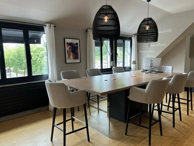 Office in Quimper for lease - Interior Photo - Image 2 of 7