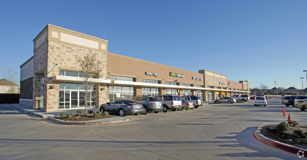 Timberland & Beach St, Fort Worth, TX for lease - Building Photo - Image 2 of 6