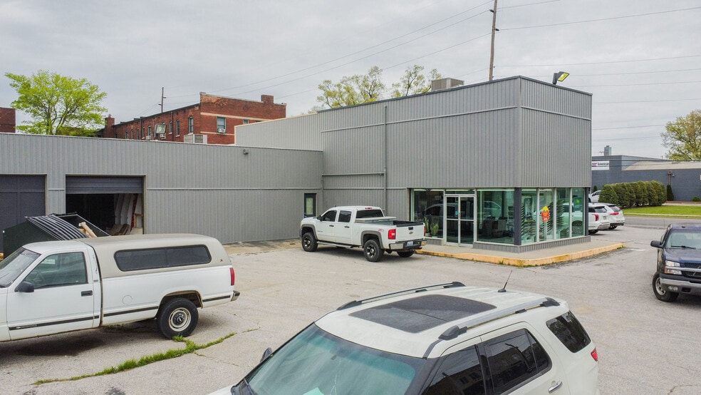 901 Broadway St, Paducah, KY for sale - Building Photo - Image 2 of 13