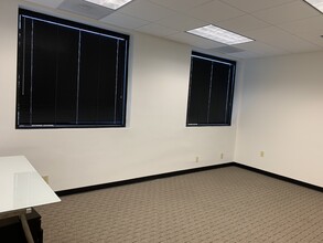 1447 Peachtree St NE, Atlanta, GA for lease Interior Photo- Image 2 of 3