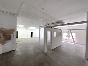 1720 NW Marshall St, Portland, OR for lease Interior Photo- Image 1 of 3