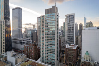 875 N Rush St, Chicago, IL - aerial  map view