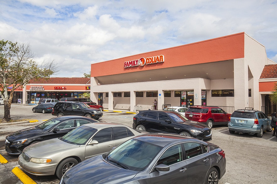 4433-4523 N Pine Hills Rd, Orlando, FL for lease - Building Photo - Image 3 of 9