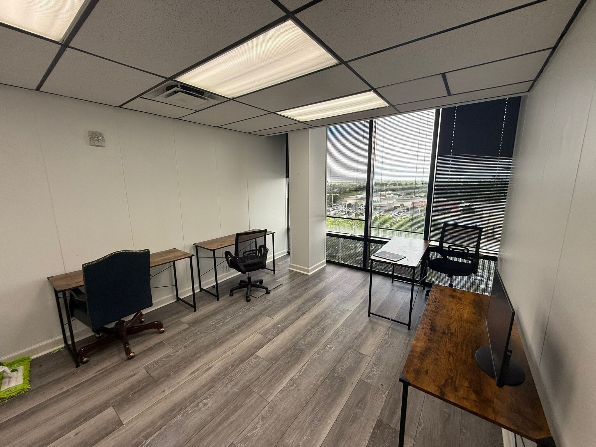 450 N Park Rd, Hollywood, FL for lease Interior Photo- Image 1 of 3