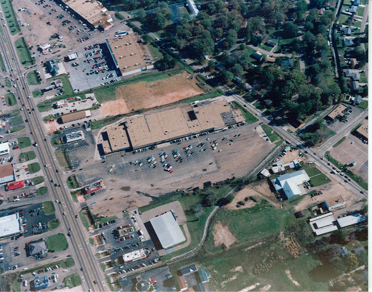 3025-3039 Highway 80 E, Pearl, MS for lease - Building Photo - Image 1 of 2