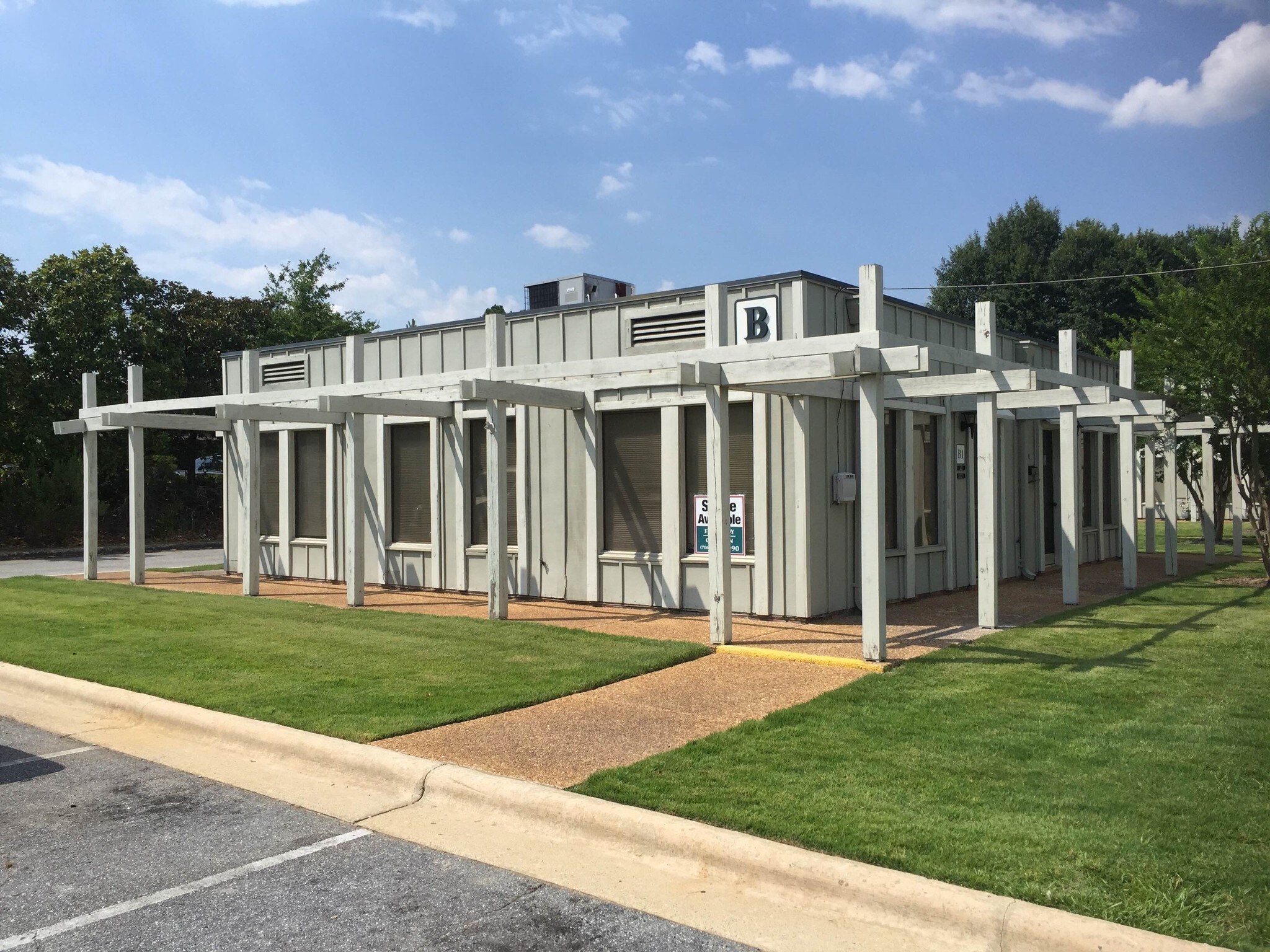 5636 Whitesville Rd, Columbus, GA 31904 Hillcrest Office Park