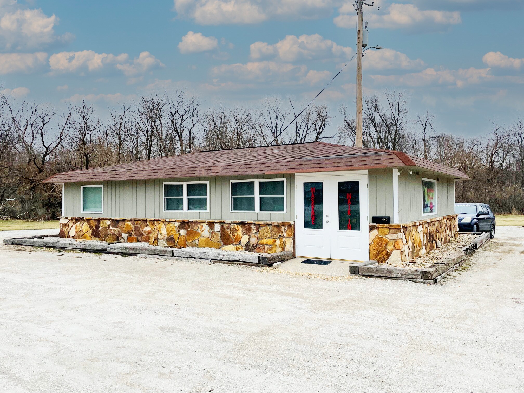 600 Franklin St, Center Point, IA for sale Building Photo- Image 1 of 1