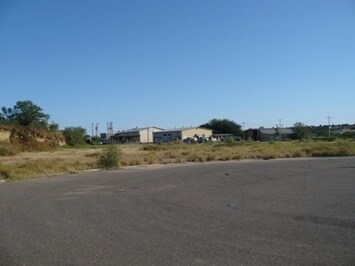 501 S Creek Dr, Laredo, TX for sale Primary Photo- Image 1 of 1