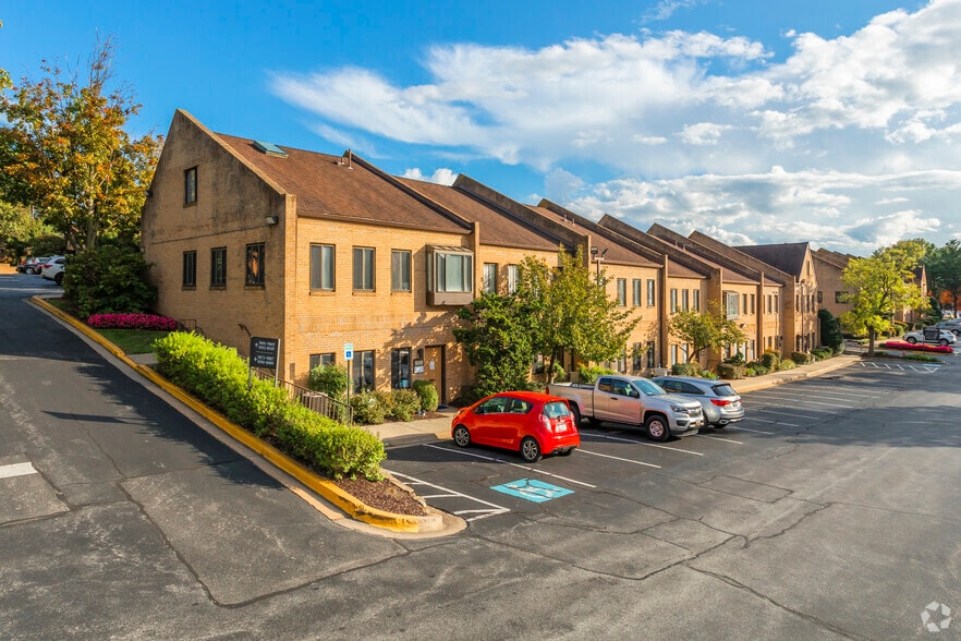 9025 Shady Grove Ct, Gaithersburg, MD for sale - Building Photo - Image 2 of 8