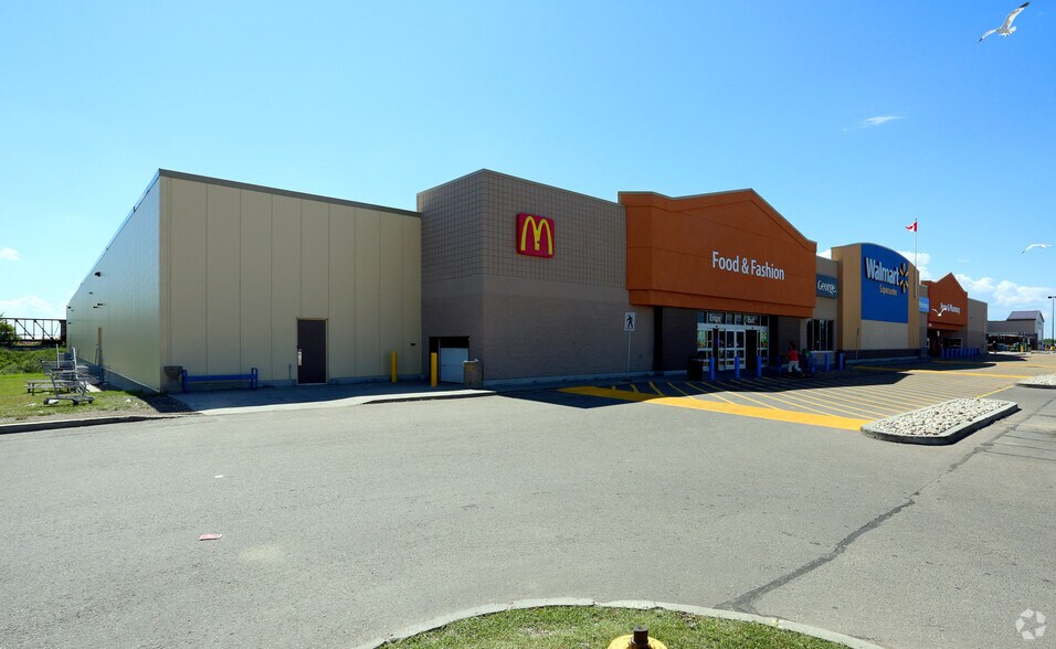 2-110 Campsite Rd, Spruce Grove, AB for lease - Primary Photo - Image 1 of 11