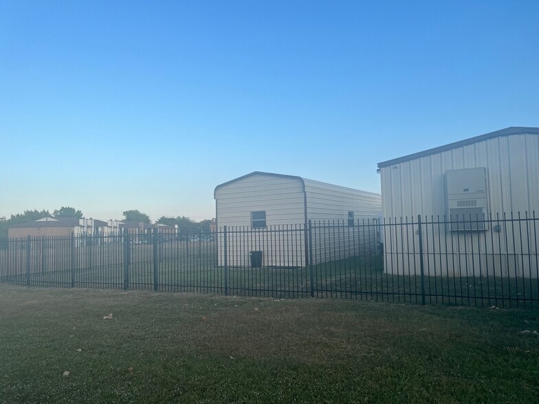 7387 S Hulen St, Fort Worth, TX for sale - Building Photo - Image 2 of 6