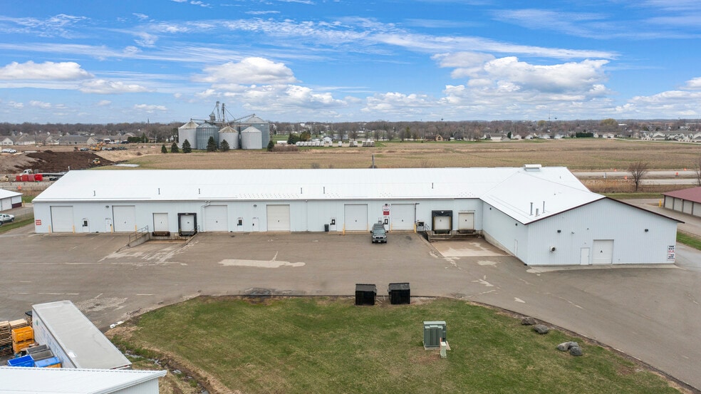 801 Fullview Dr, Appleton, WI for lease - Building Photo - Image 2 of 2